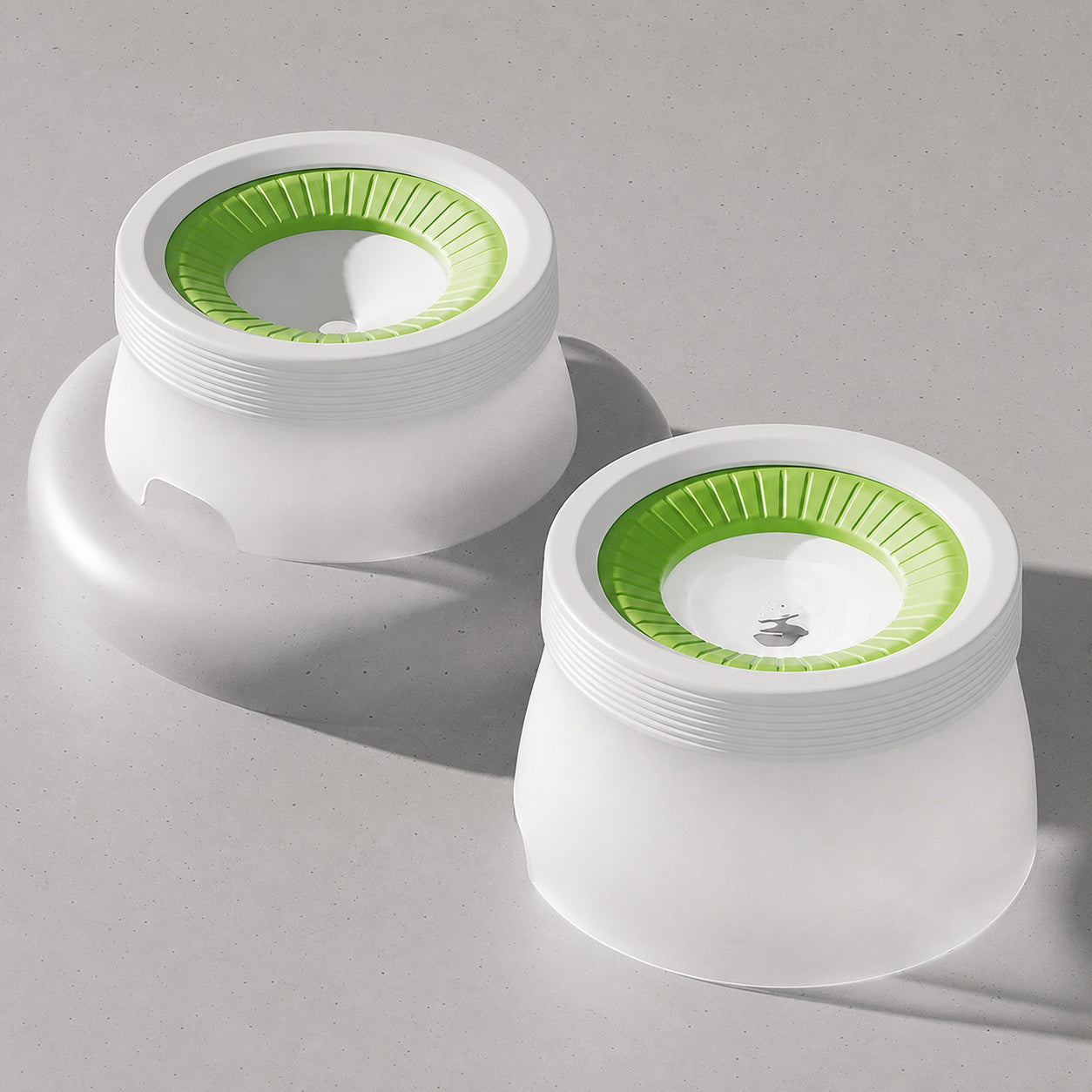 Anti-spill Floating Water Bowl