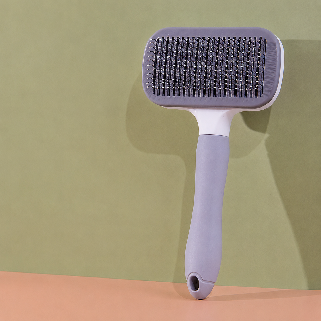 Self-Cleaning Slicker Brush