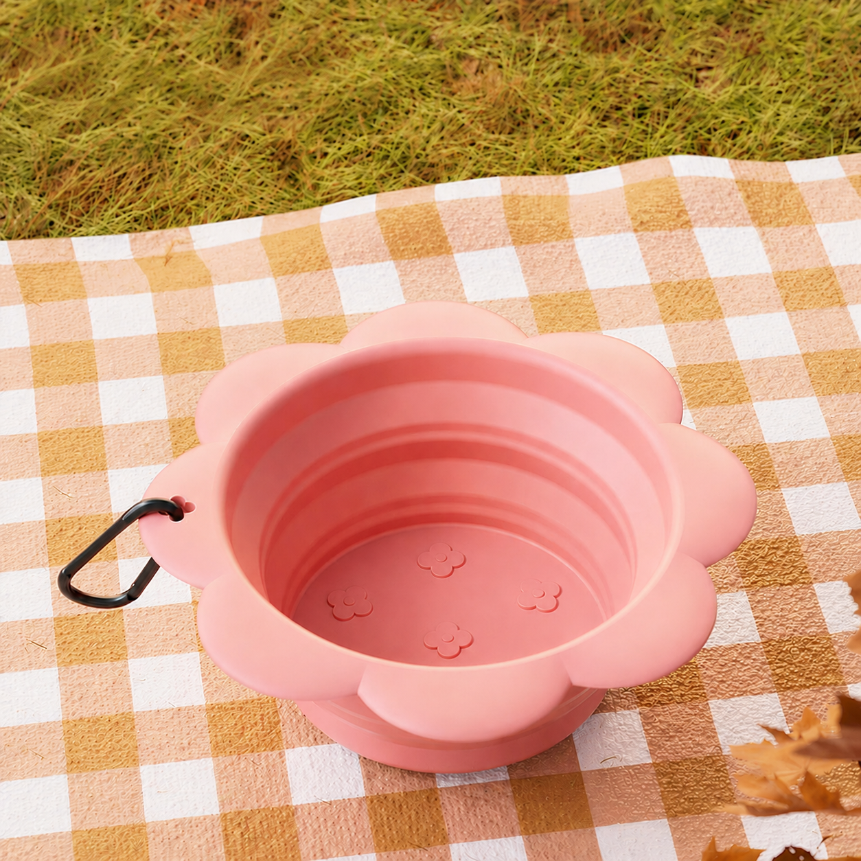 Collapsible silicone travel bowl