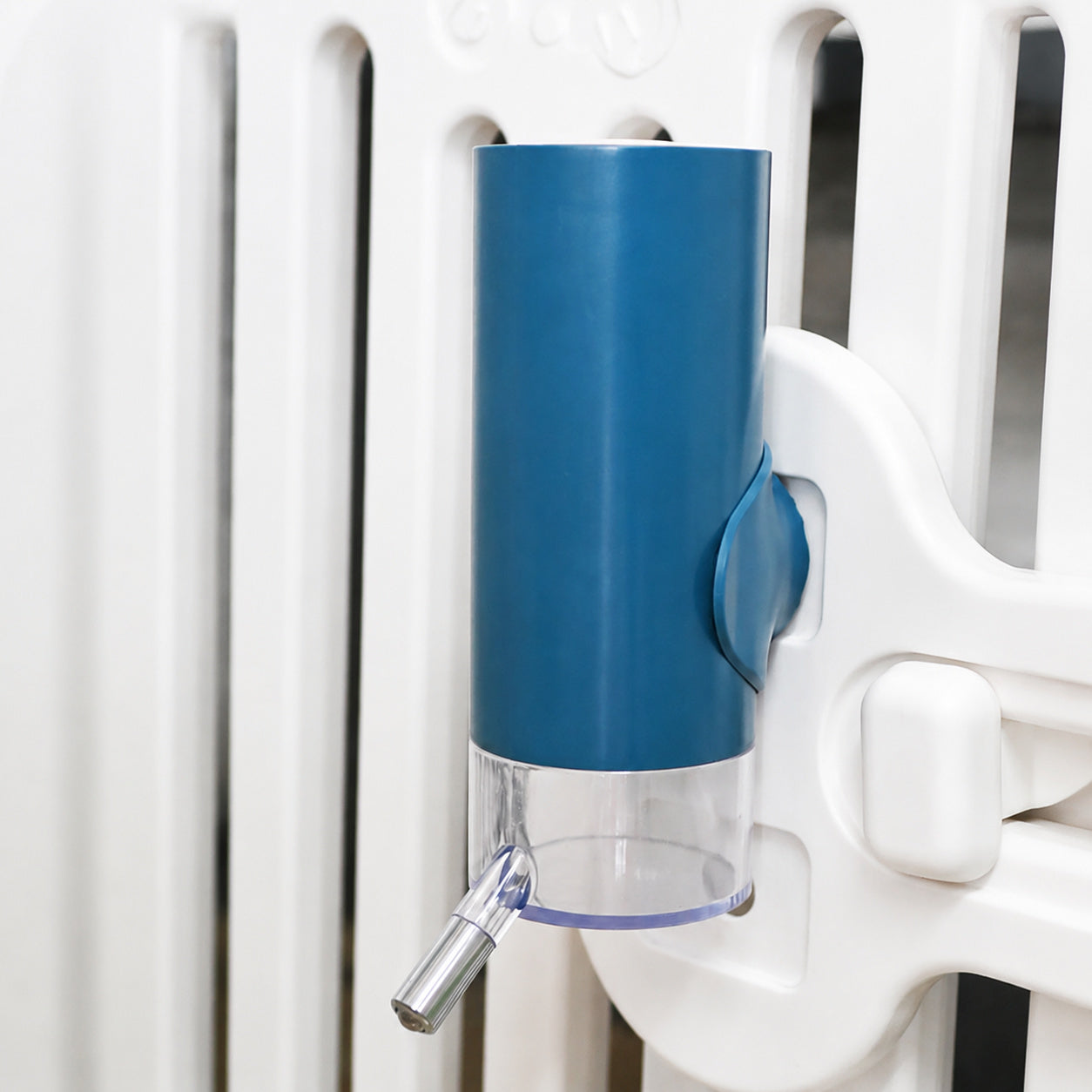 Clip-on Crate Water Bottle